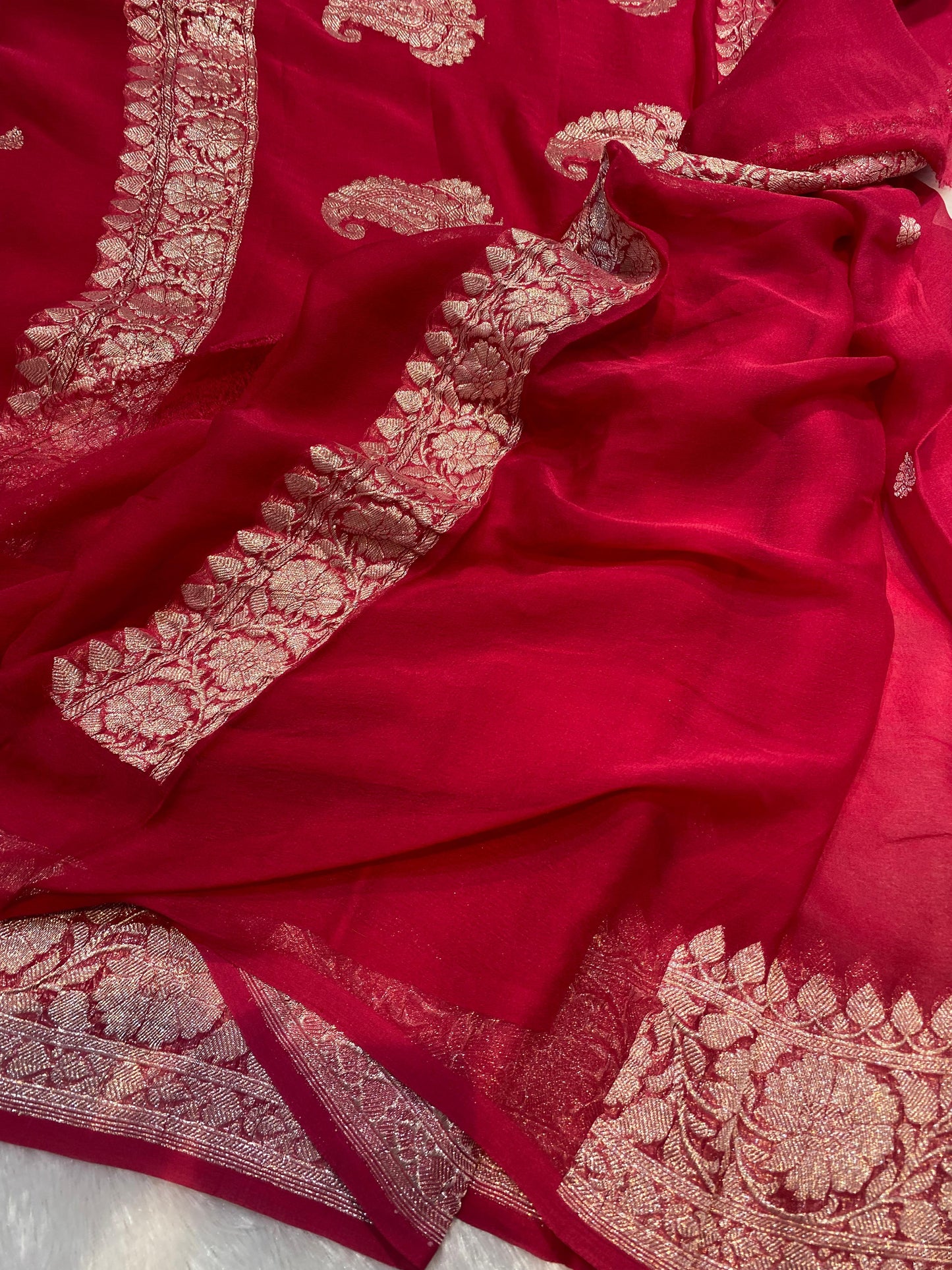 100% Pure Banarasi Khaddi Chiffon Silver Zari Kadwa Buti Handloom Saree Burgundy Colour