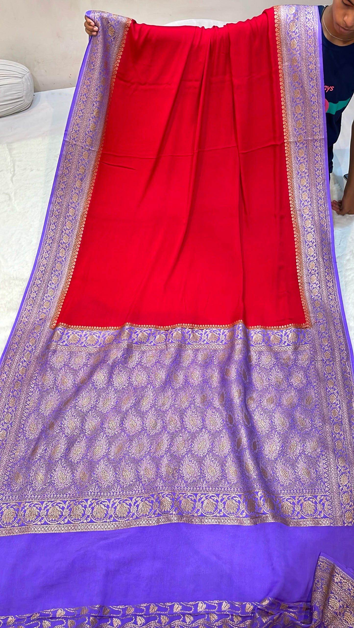 Pure Banarasi Khaddi Crape Silk Handloom Saree with Traditional Corners Red With Lavender