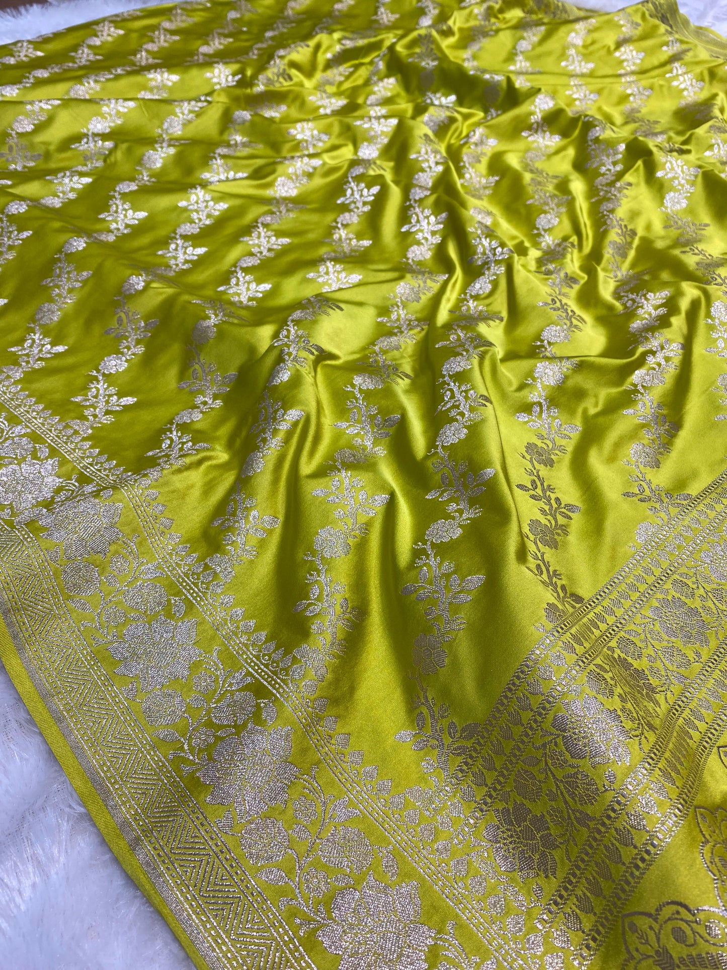 Mashru Silk Saree Mustard Yellow Color Sona Rupa Zari Buta Border