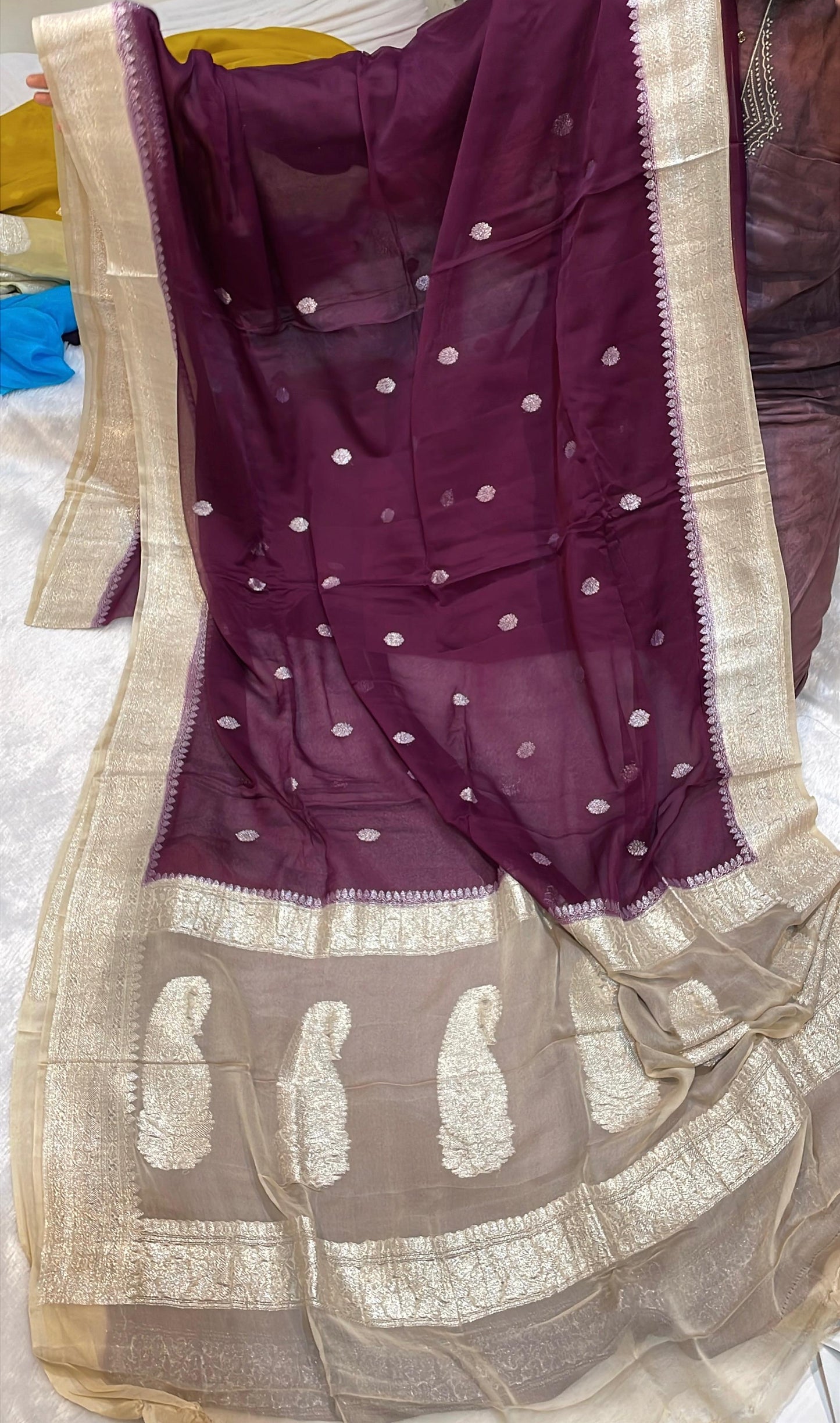 100% Pure Banarasi Khaddi Chiffon Silver Zari Kadwa Buti Handloom Saree coffee with Cream Colour